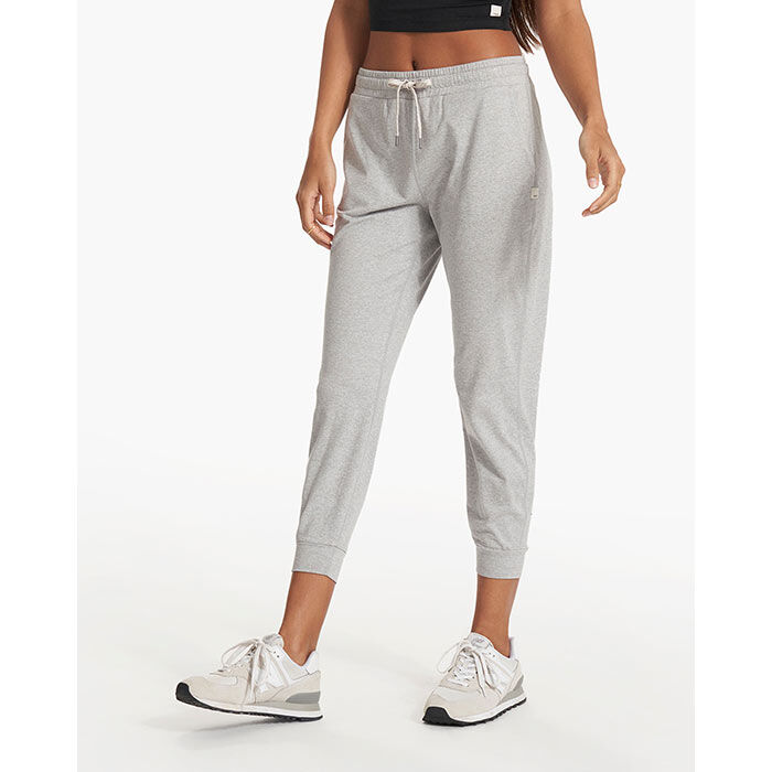   Essentials Women's Performance Stretch Woven Crop Jogger  Pant, Black, X-Small : Clothing, Shoes & Jewelry